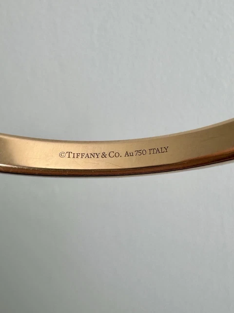 Bracelet jonc Tiffany & Co. à fermoir cadenas, or rose 18 carats, 31,8 grammes