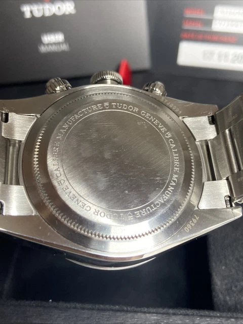 Tudor-Black-Bay-Chrono-M79360N-41-mm-With (5) Tudor Black Bay Chrono M79360N 41 mm avec boîte et papiers ~ Occasion en excellent état