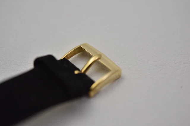 Vacheron-Constantin-Ref-6294-18K-YG-Square-Caliber-5.webp Vacheron Constantin Ref 6294 18K YG Square Calibre 1002, Poinçon de Genève, boîtier, Ex