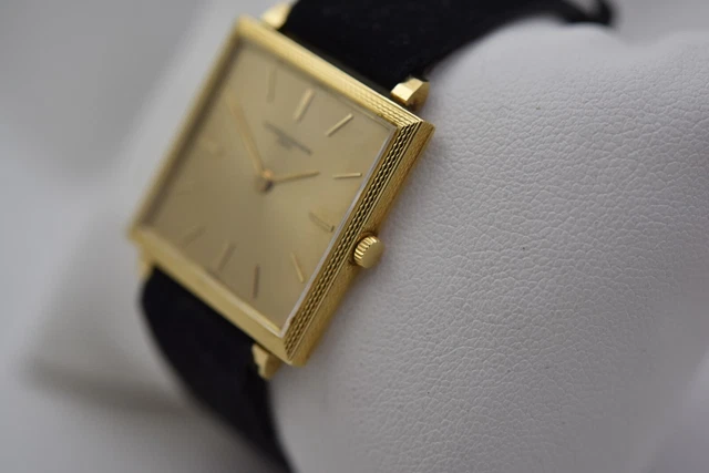 Vacheron-Constantin-Ref-6294-18K-YG-Square-Caliber-9.webp Vacheron Constantin Ref 6294 18K YG Square Calibre 1002, Poinçon de Genève, boîtier, Ex