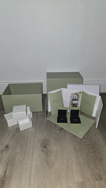 Van-Cleef-Arpels-Mini-Red-Alhambra-6.webp Collier et bracelet Van Cleef & Arpels Mini Alhambra rouge