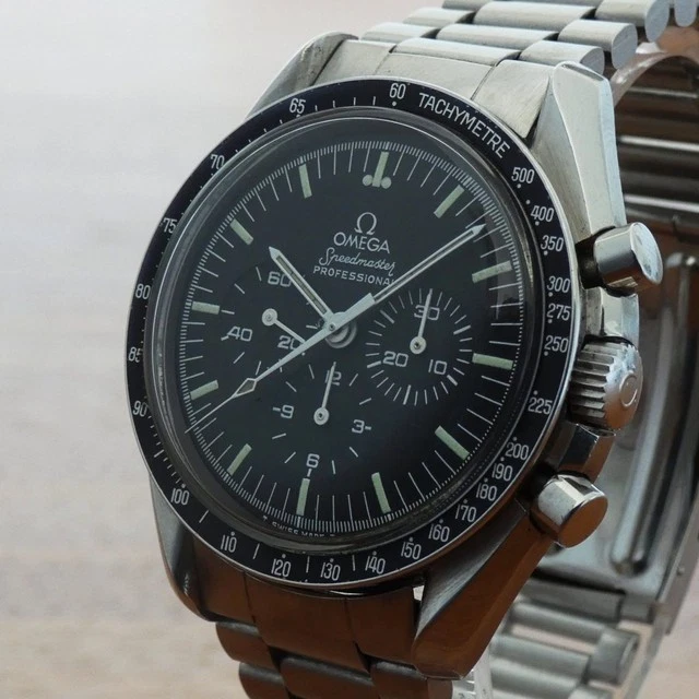 Montre Omega Speedmaster vintage 145.022 - 1983 avec documents de service et extrait d'archives