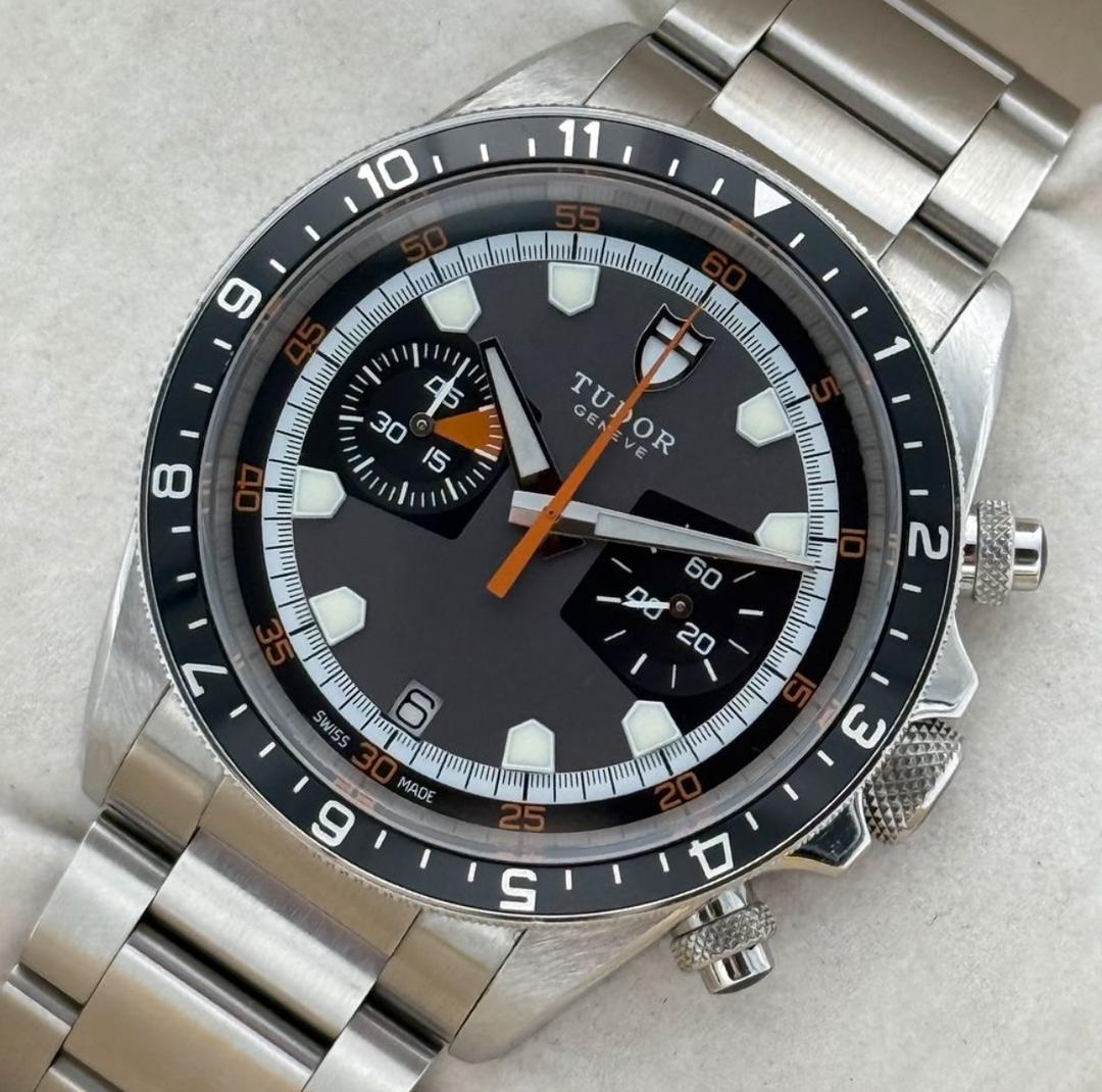 WhatsApp-Image-2025-10-31-at-11.17.06-AM-1.jpeg Tudor Heritage Chrono 70330N