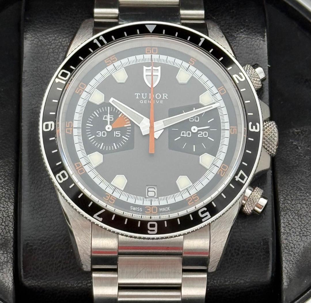 WhatsApp-Image-2025-10-31-at-11.17.06-AM.jpeg Tudor Heritage Chrono 70330N