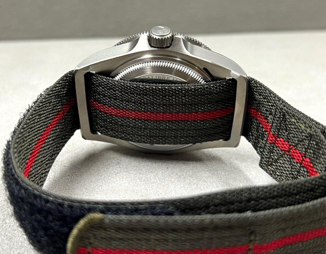 WhatsApp-Image-2025-11-10-at-1.28.34-PM.jpeg Tudor Pelagos FXD | 25717N | NEUF/Ensemble complet | 7/25 | Titane |