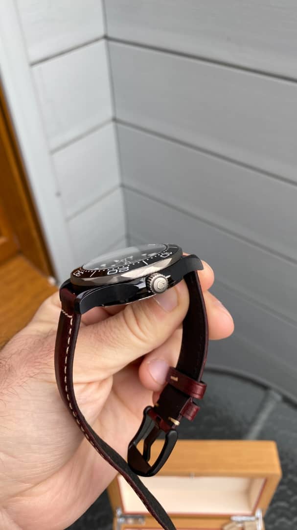 Omega Seamaster Diver 300M Full Ceramic 43,5 mm Cal. 8806 – 2023 – Comme neuve