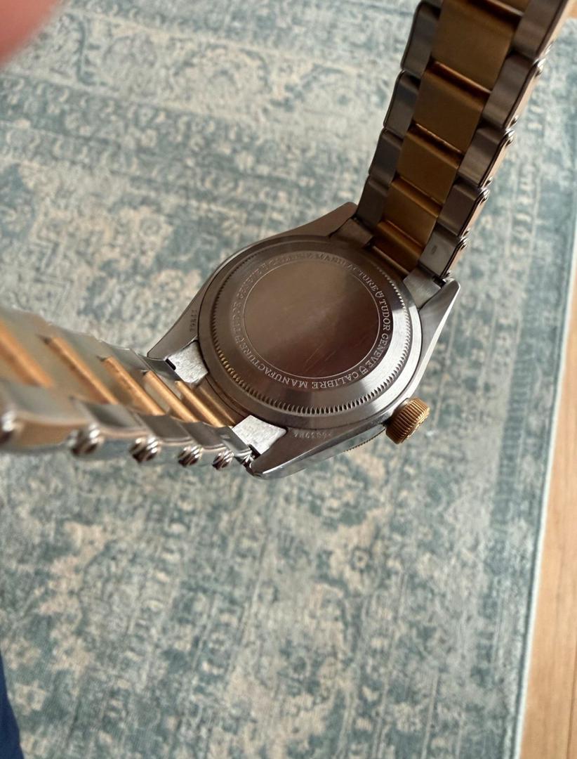 WhatsApp-Image-2025-11-26-at-1.21.29-PM-1.jpeg Tudor Black Bay GMT S&G (filiale Rolex) - Garantie constructeur jusqu'en 2027