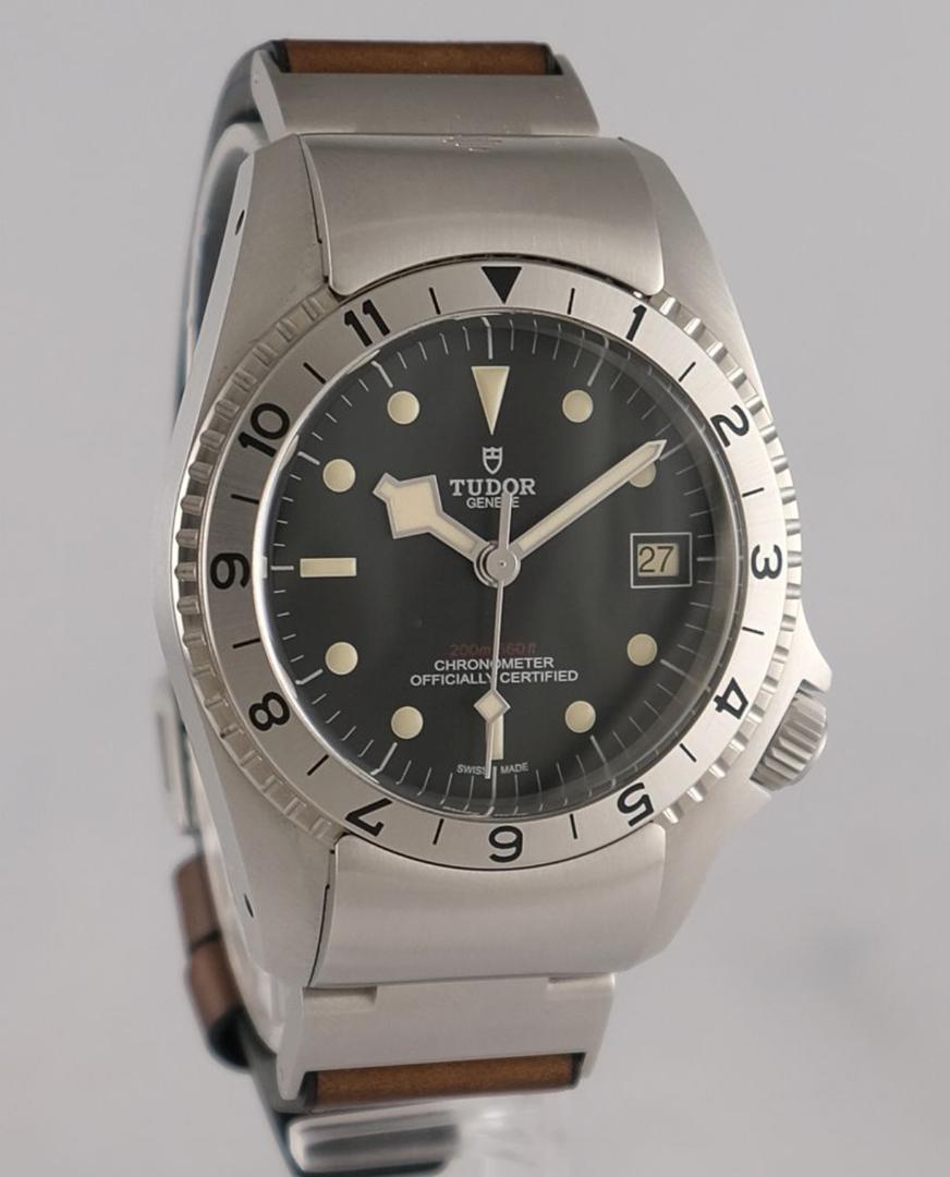 Tudor Black Bay P 01
