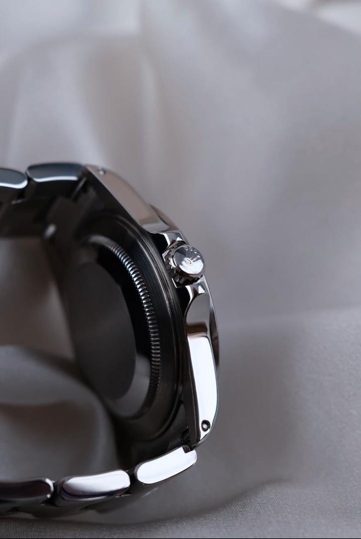 Rolex Explorer II 16570 Polar K-Series