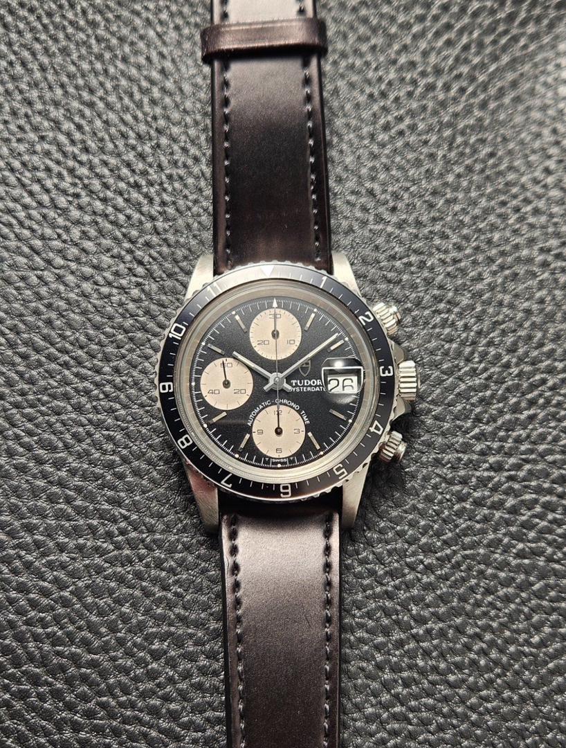 WhatsApp-Image-2025-11-29-at-8.31.55-AM-1.jpeg Tudor Oysterdate Big Block, coffret complet 1998