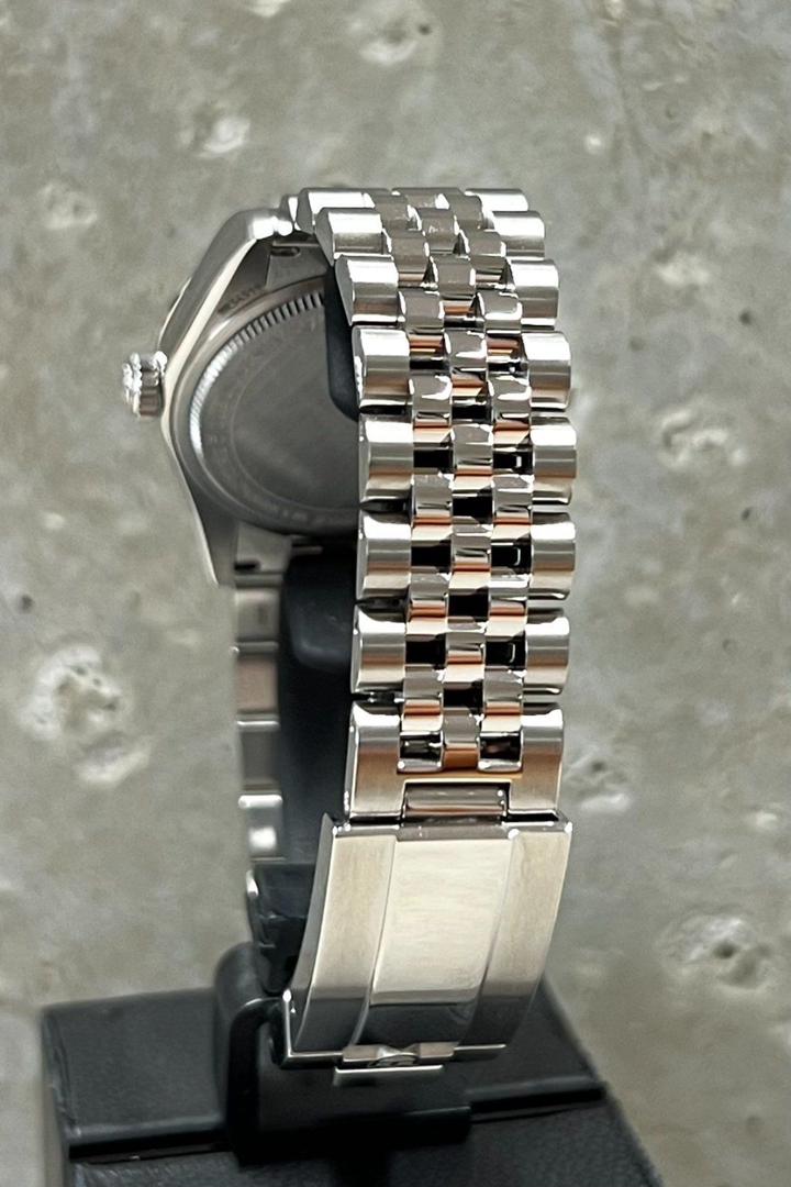 WhatsApp-Image-2025-11-30-at-10.10.11-AM-1.jpeg Tudor Black Bay 31 mm | NEUVE/Ensemble complet |