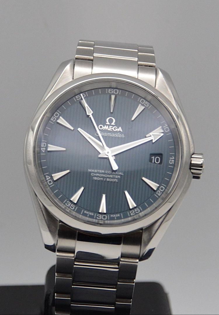 WhatsApp-Image-2025-12-05-at-12.15.37-AM.jpeg Omega Aqua Terra Réf. : 231.13.42.21.03.001 de 2015, en parfait état…