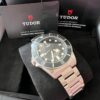 WhatsApp Image 2025-12-15 at 5.02.35 PM Tudor Pegalos Titane 42 mm, poignet gauche, excellent état, avec accessoires