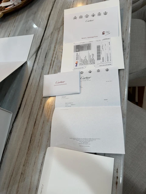 cartier-love-bracelet-rose-gold-size-17-12.webp bracelet love cartier en or rose taille 17