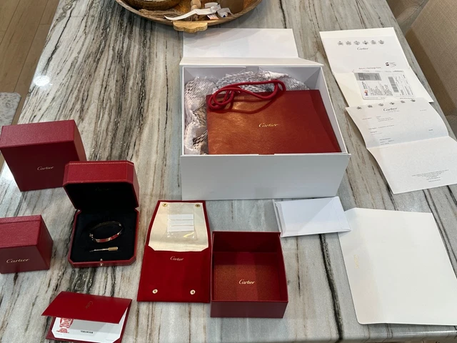 cartier-love-bracelet-rose-gold-size-17-9.webp bracelet love cartier en or rose taille 17