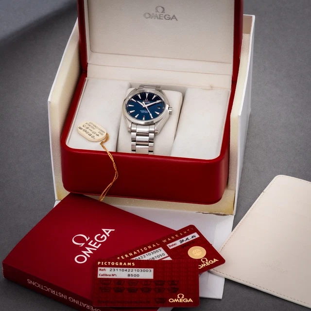 Montre Omega Seamaster Aqua Terra 23110422103003 à cadran bleu Aquaterra 150 m